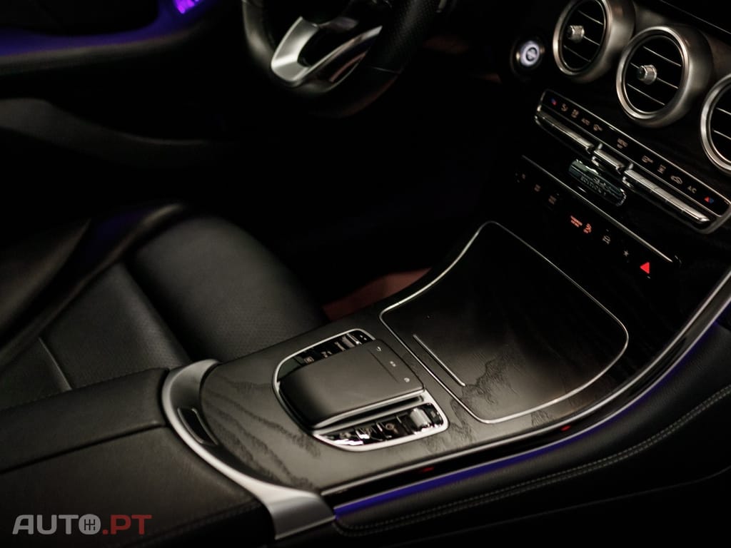 Mercedes-Benz GLC 300 de 4Matic 9G-TRONIC