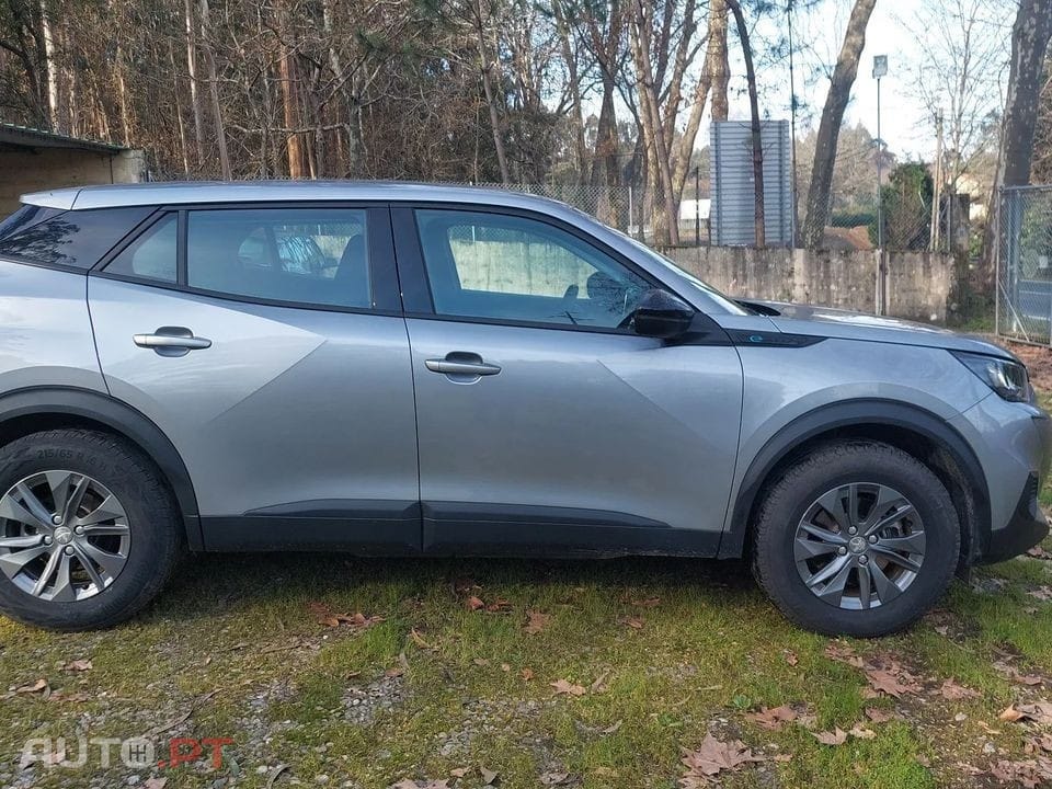 Peugeot E-2008 Active Pack