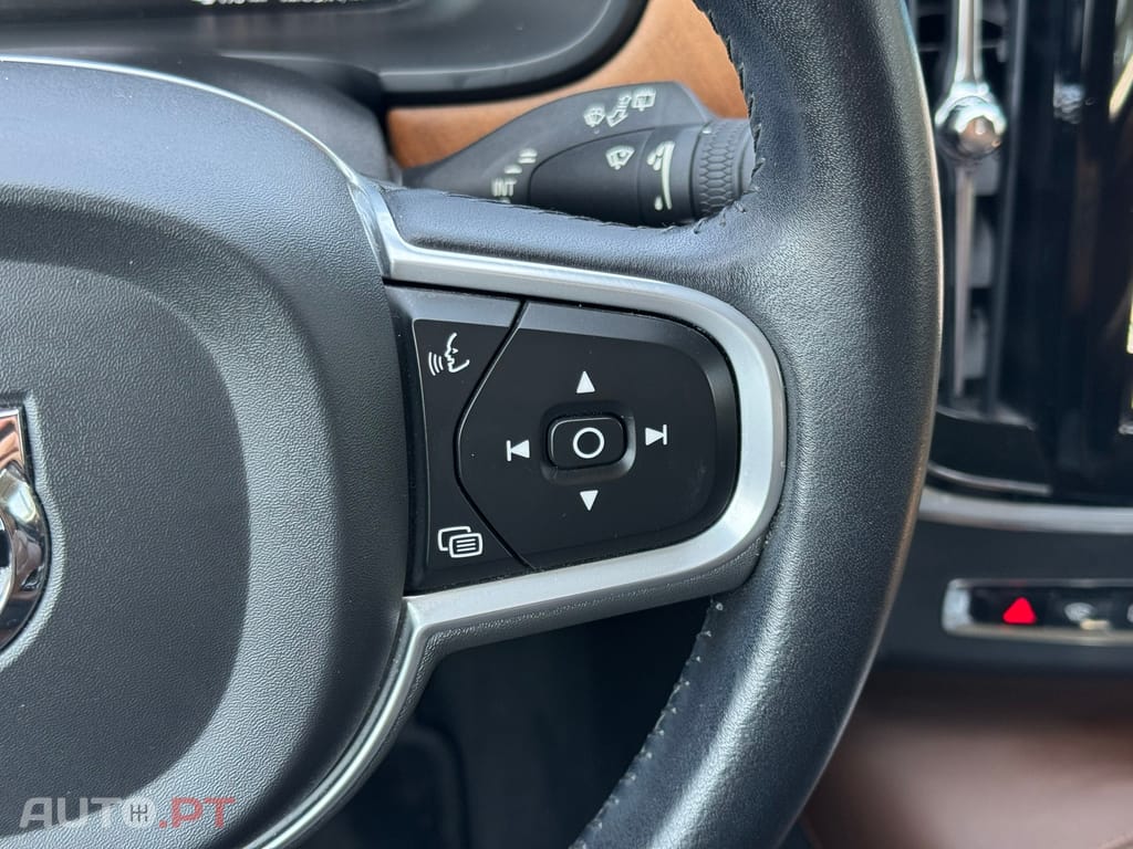 Volvo V90 2.0 T8 Inscription AWD Geartronic