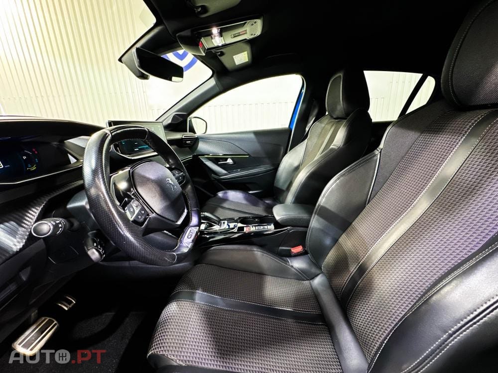 Peugeot E-208 50 kWh GT Pack