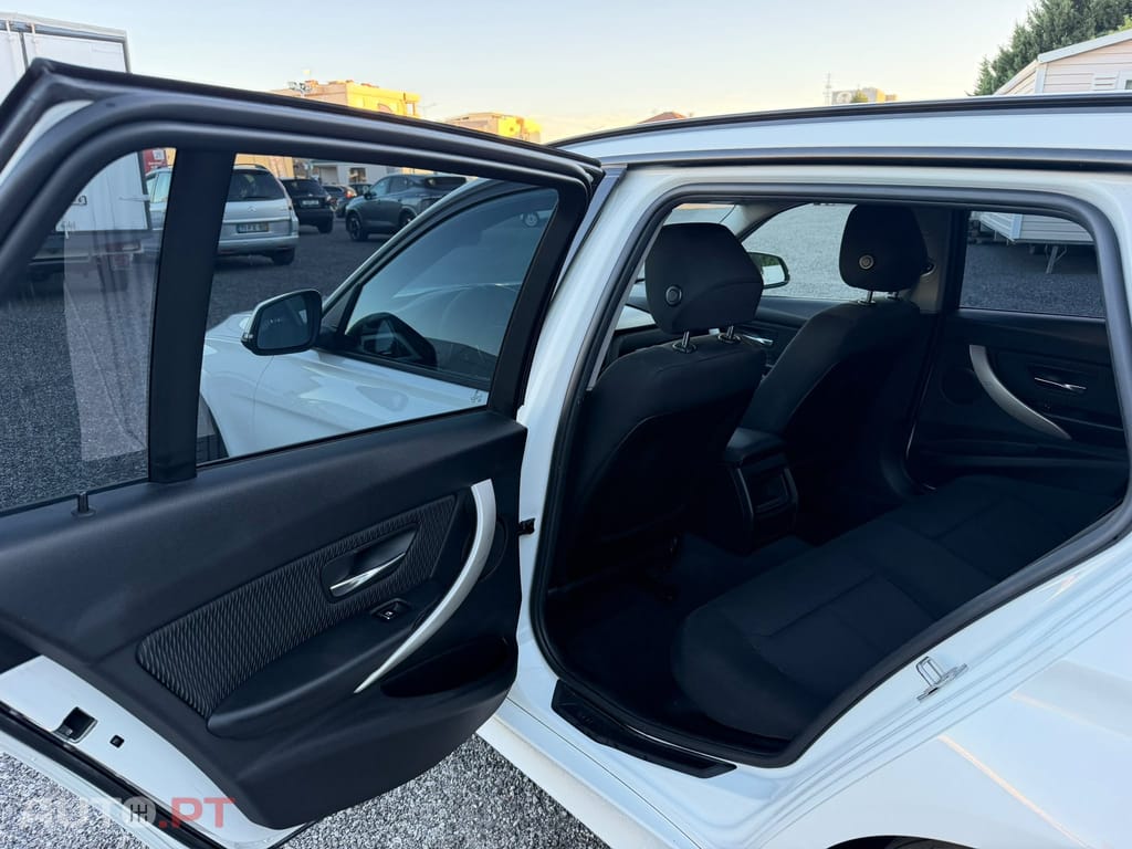 BMW 318 d Touring Line Sport