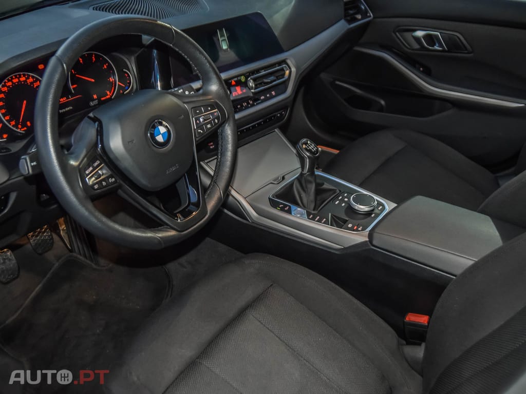 BMW 318 d Touring Advantage