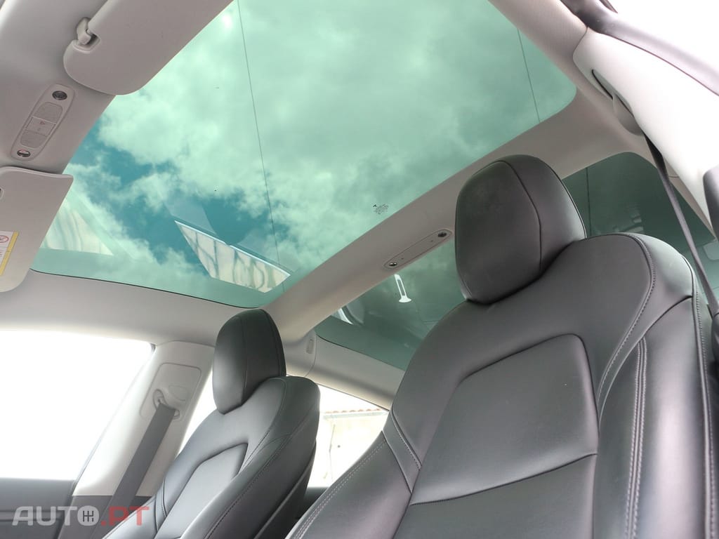 Tesla Model 3 Long-Range Dual Motor AWD