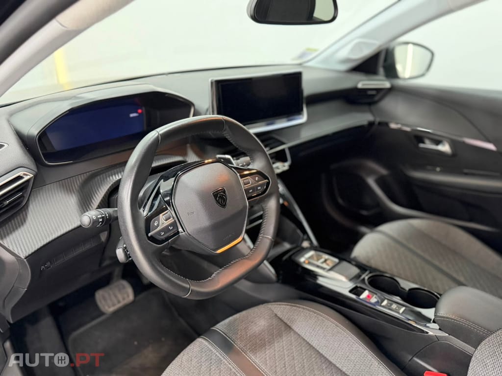 Peugeot 208 1.2 PureTech Allure EAT8