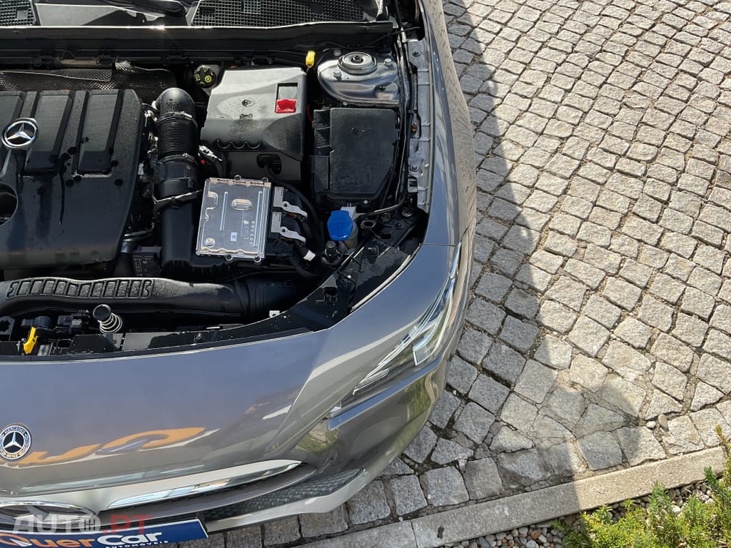 Mercedes-Benz CLA 180 d Shooting Brake Business Solutions