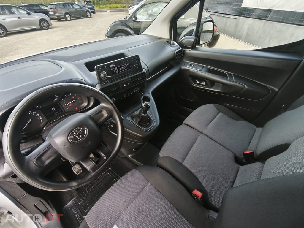 Toyota Proace City 1.5D L1 Active