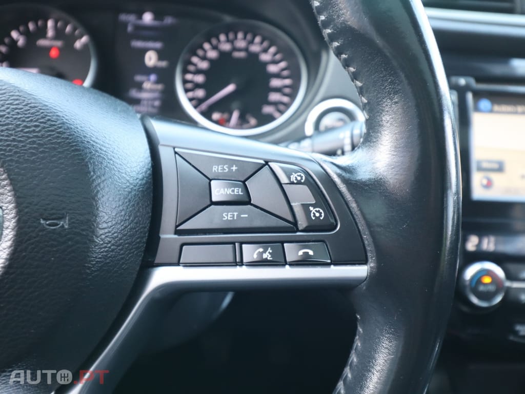 Nissan Qashqai 1.5 dCi N-Connecta 18 RS