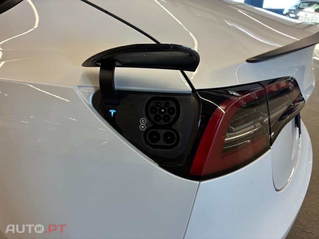 Tesla Model 3 Performance Dual Motor AWD