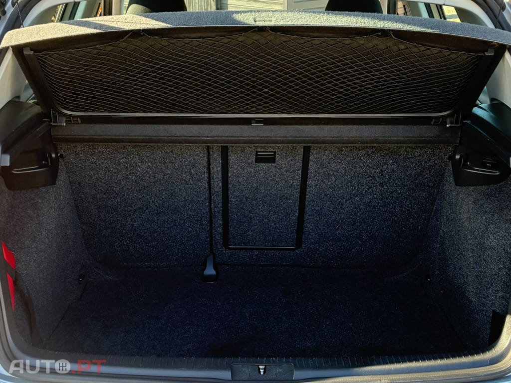 Volkswagen Golf VI 1.6 TDi Confortline
