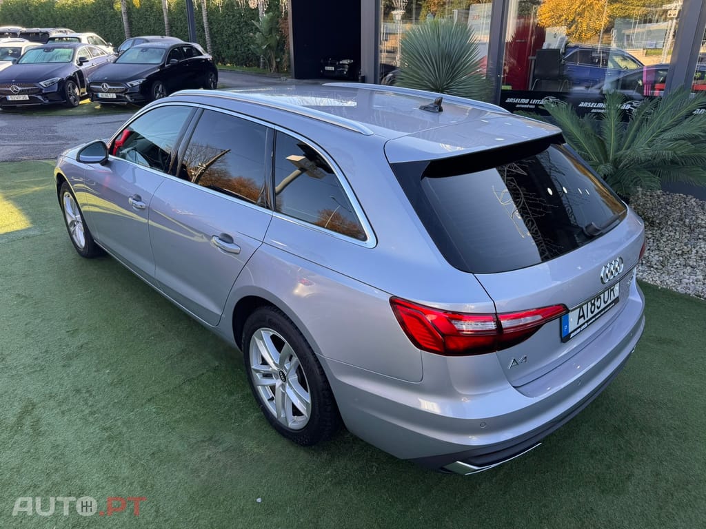 Audi A4 Avant 30 TDI Advanced S tronic