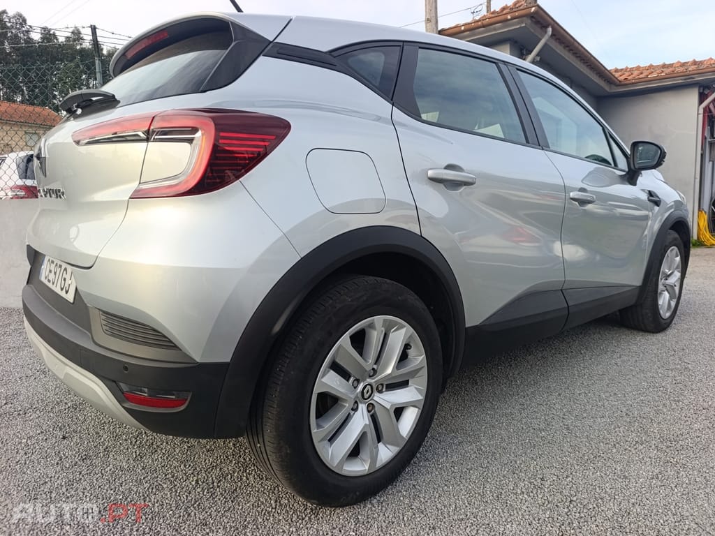 Renault Captur TCe 100 BUSINESS EDITION