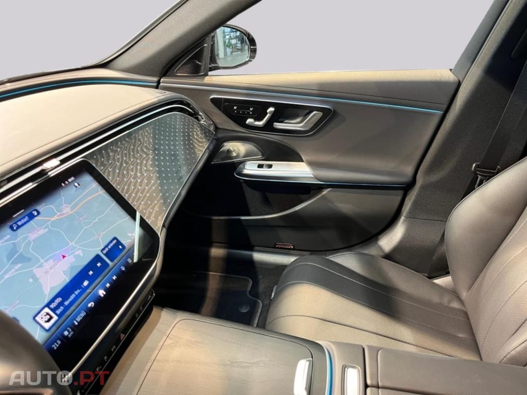 Mercedes-Benz E 300 de T Avantgarde I.V.A DEDUTÍVEL 