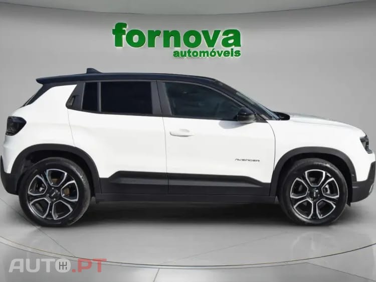Jeep Avenger 54 kWh Summit