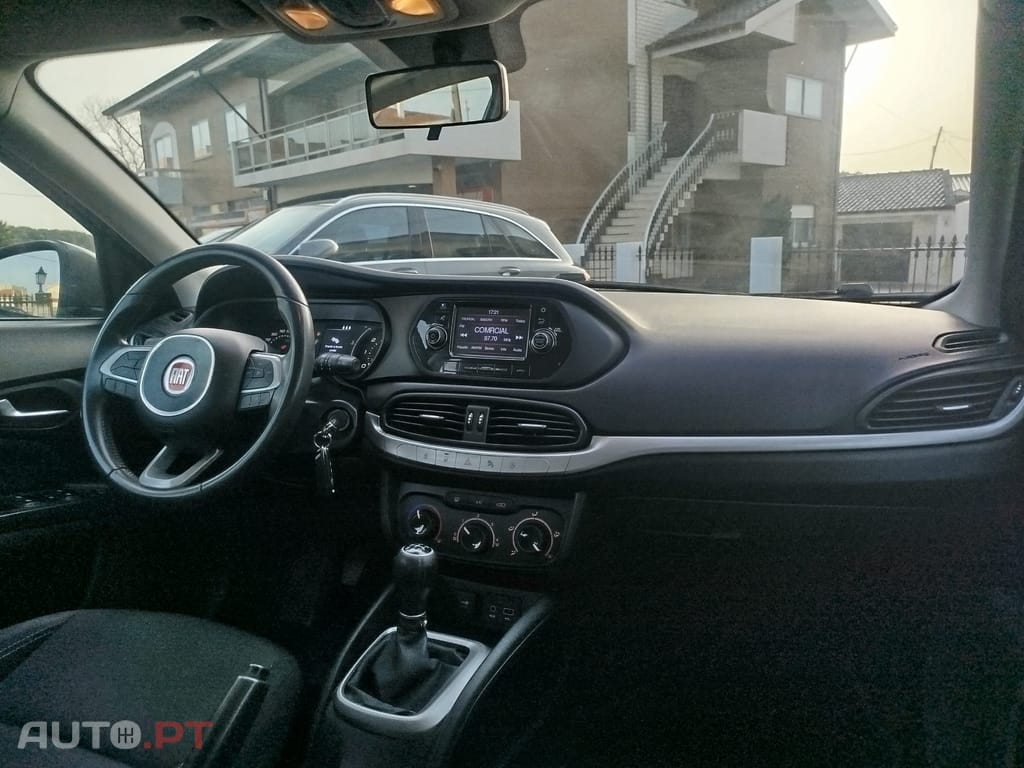 Fiat Tipo 1.3 M-Jet Easy