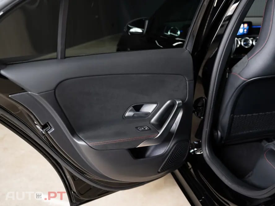 Mercedes-Benz A 250 e AMG Line