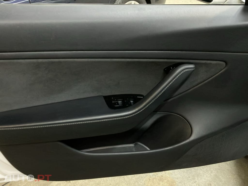 Tesla Model 3 Long Range AWD Dual Motor