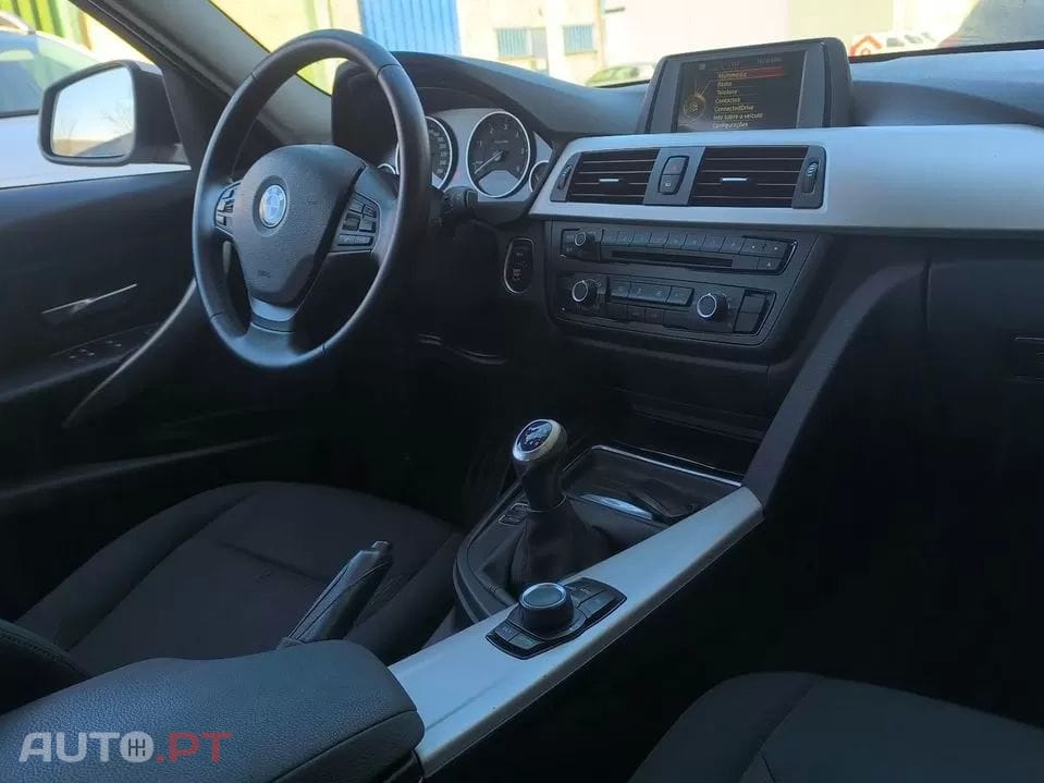 BMW 318  D Xdrive Luxury Line