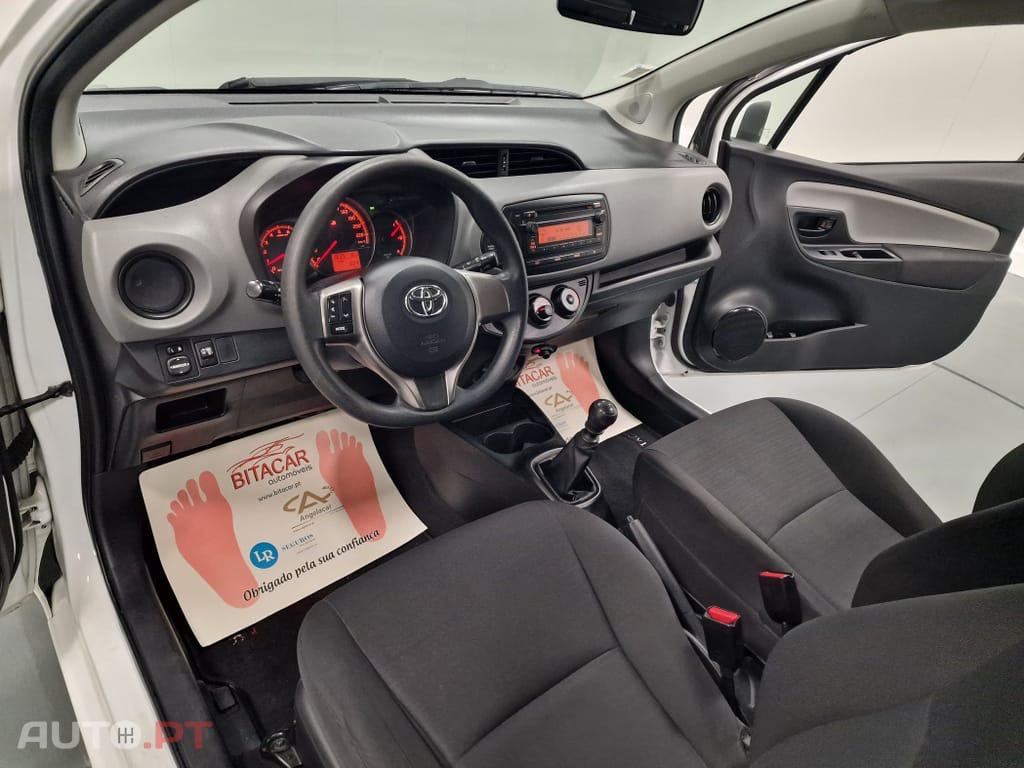 Toyota Yaris BIZZ 1.4 D-4D 90CV IVA DEDUTIVEL