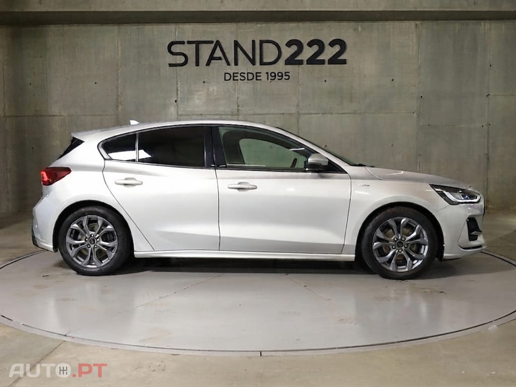 Ford Focus 1.0 EcoBoost MHEV ST-Line Aut