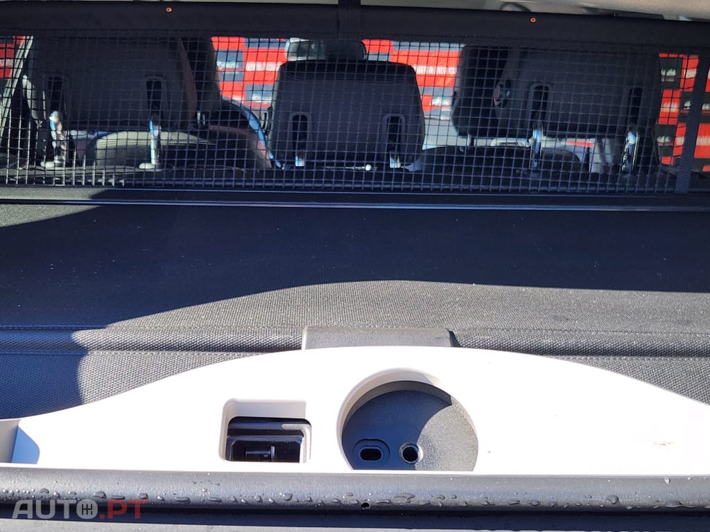 BMW 318 d Touring Line Luxury Purity