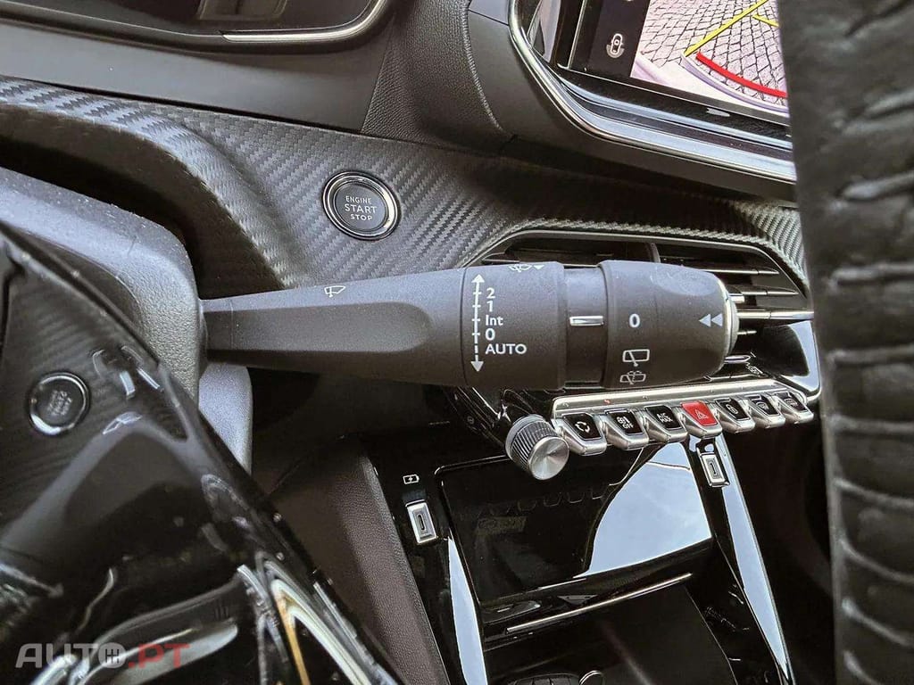 Peugeot E-2008 50 kWh Allure Pack