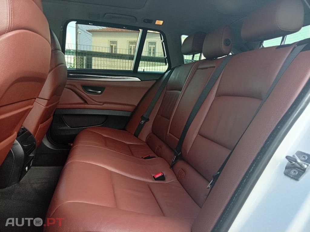 BMW 525 d xDrive Auto
