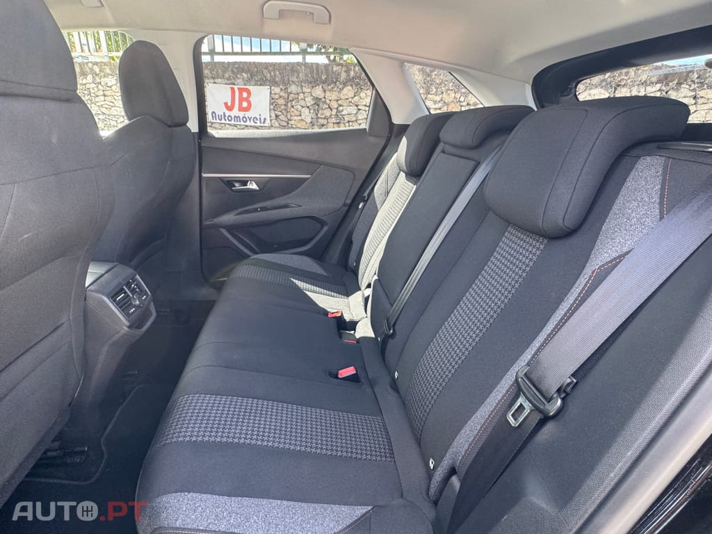 Peugeot 3008 1.6 BlueHDi Style EAT6