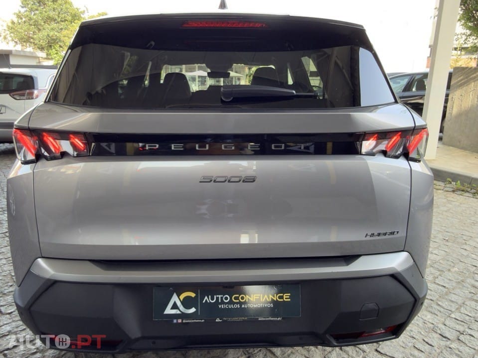 Peugeot 5008 1.2 Hybrid GT e-DCS6