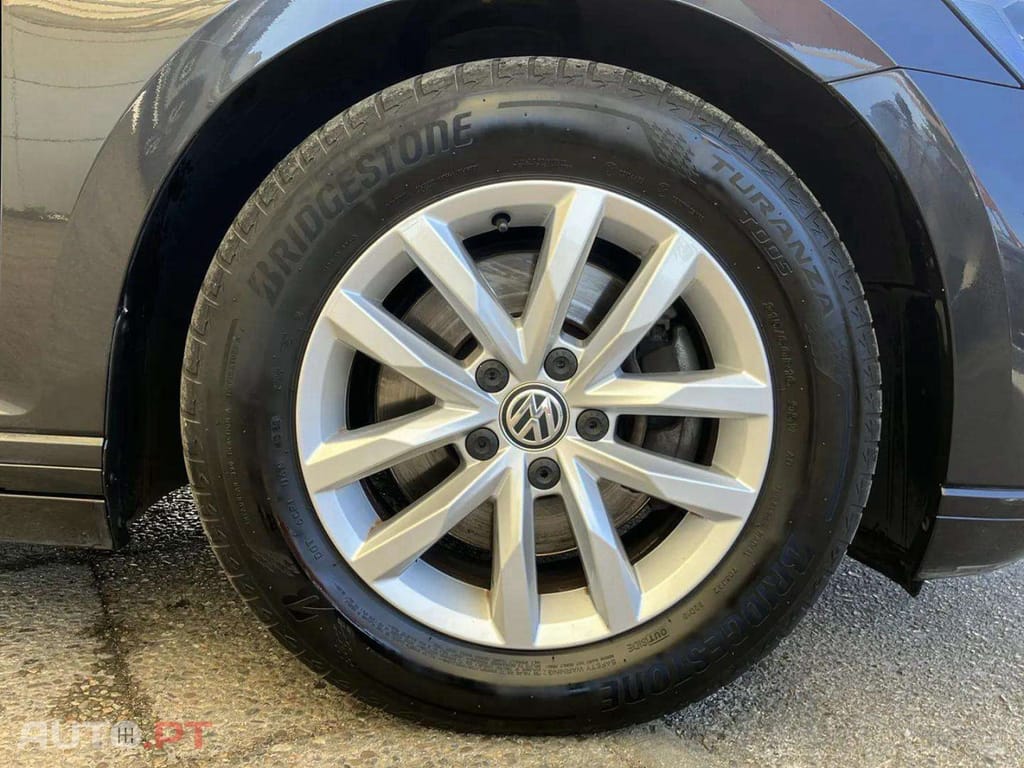 Volkswagen Passat 1.6 TDI Business DSG