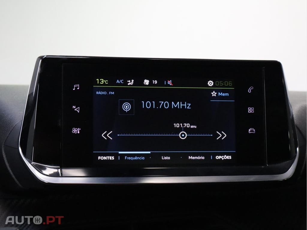 Peugeot 208 Active Versão Eléctrica