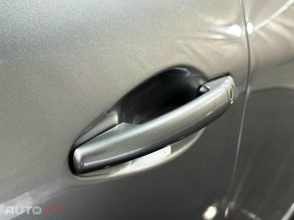 Peugeot 2008 1.6 e-HDi Allure 2-Tronic