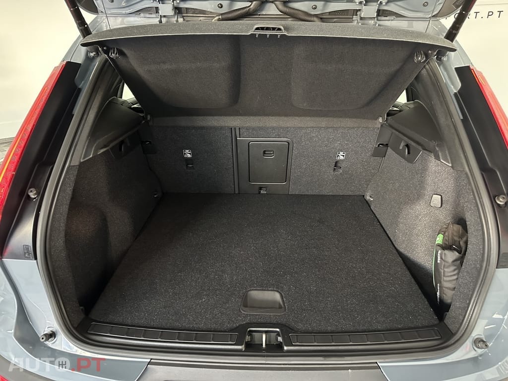 Volvo XC40 1.5 T4 PHEV Plus Bright