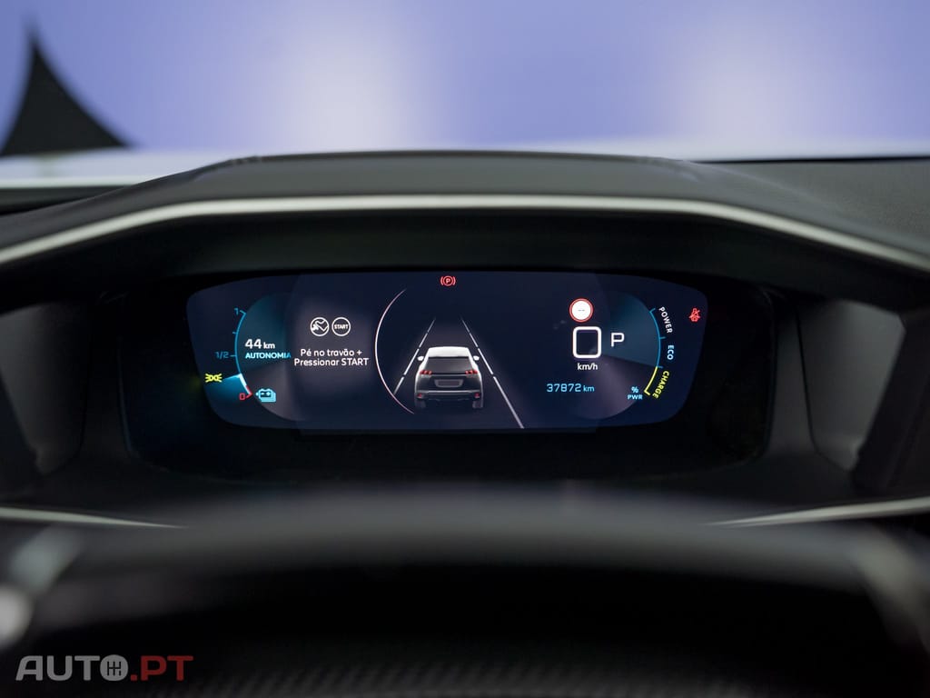 Peugeot E-2008 50 kWh GT