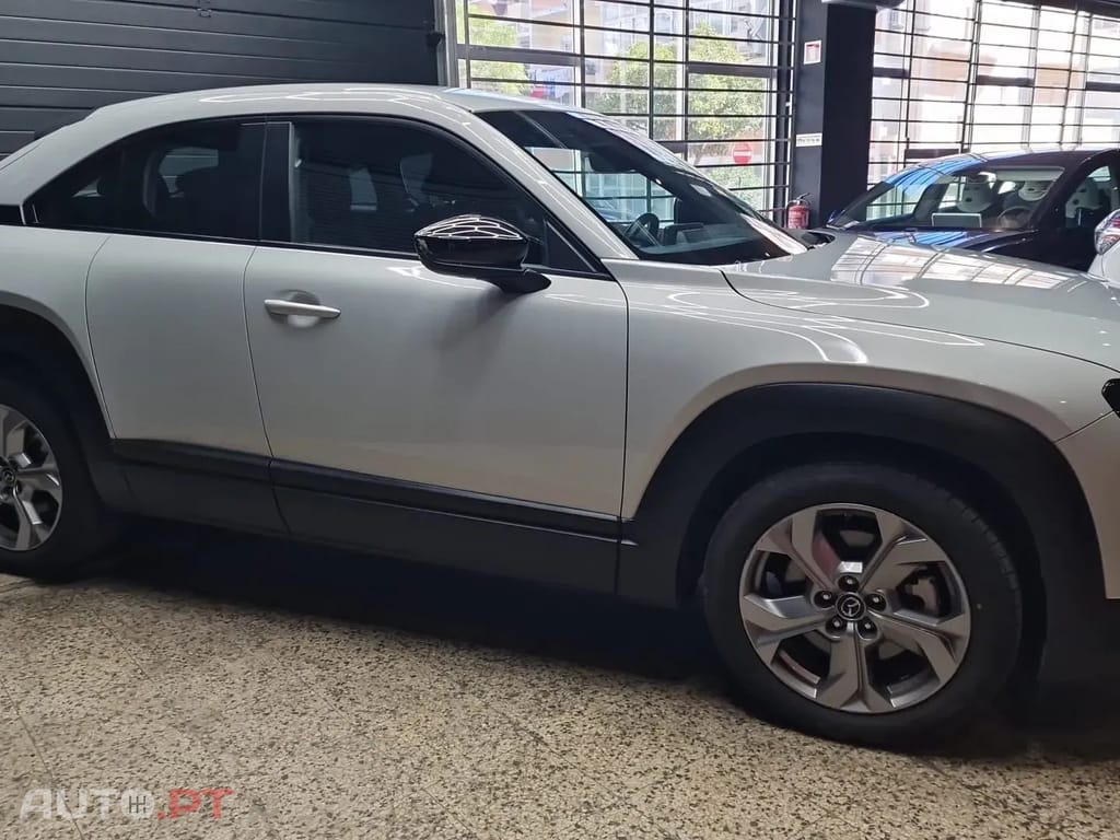 Mazda MX-30 e-SKYACTIV