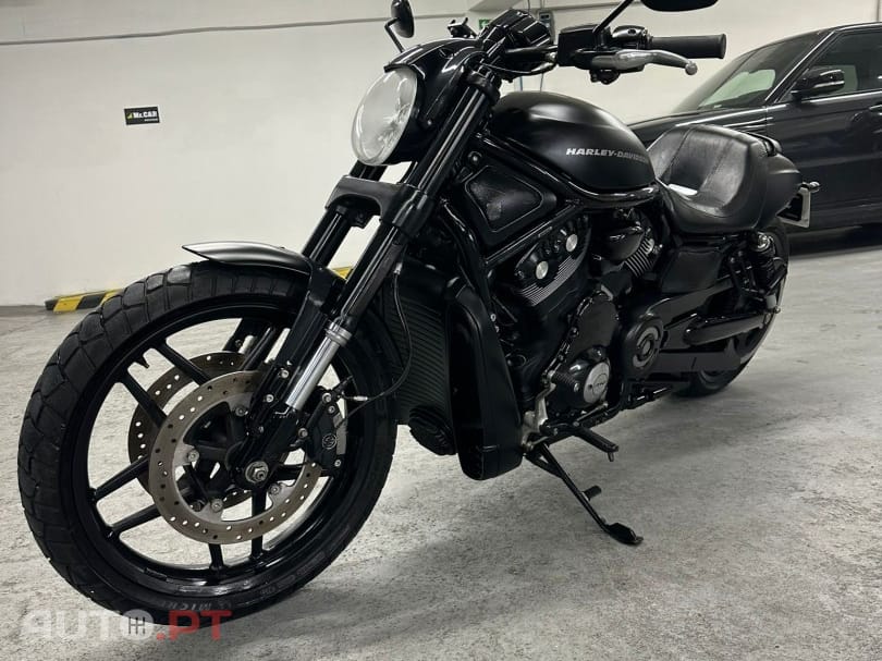 Harley Davidson VRSCD Night Road Special PORSCHE