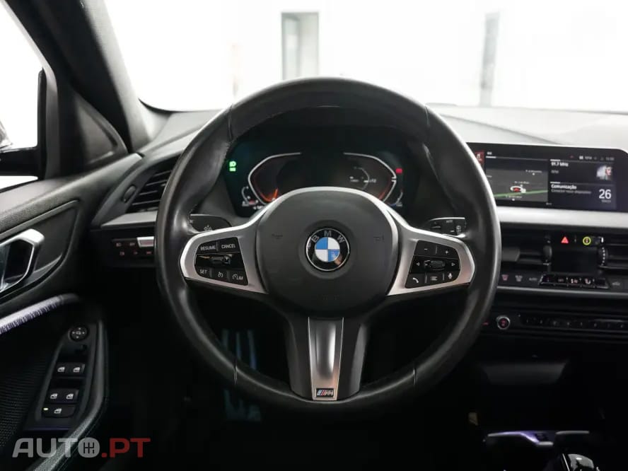 BMW 116 d Pack Desportivo M Auto