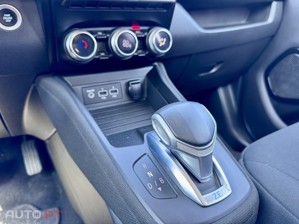 Renault Zoe c/ Bateria R110 Life 52 kw