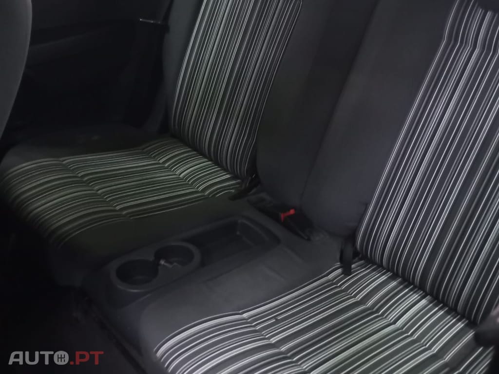 Volkswagen Fox 1.2 T.Riscas Pack Elements