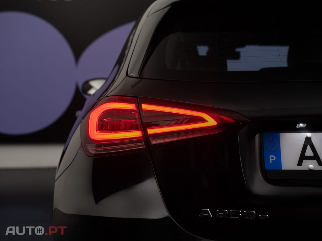 Mercedes-Benz A 250 e Style Plus