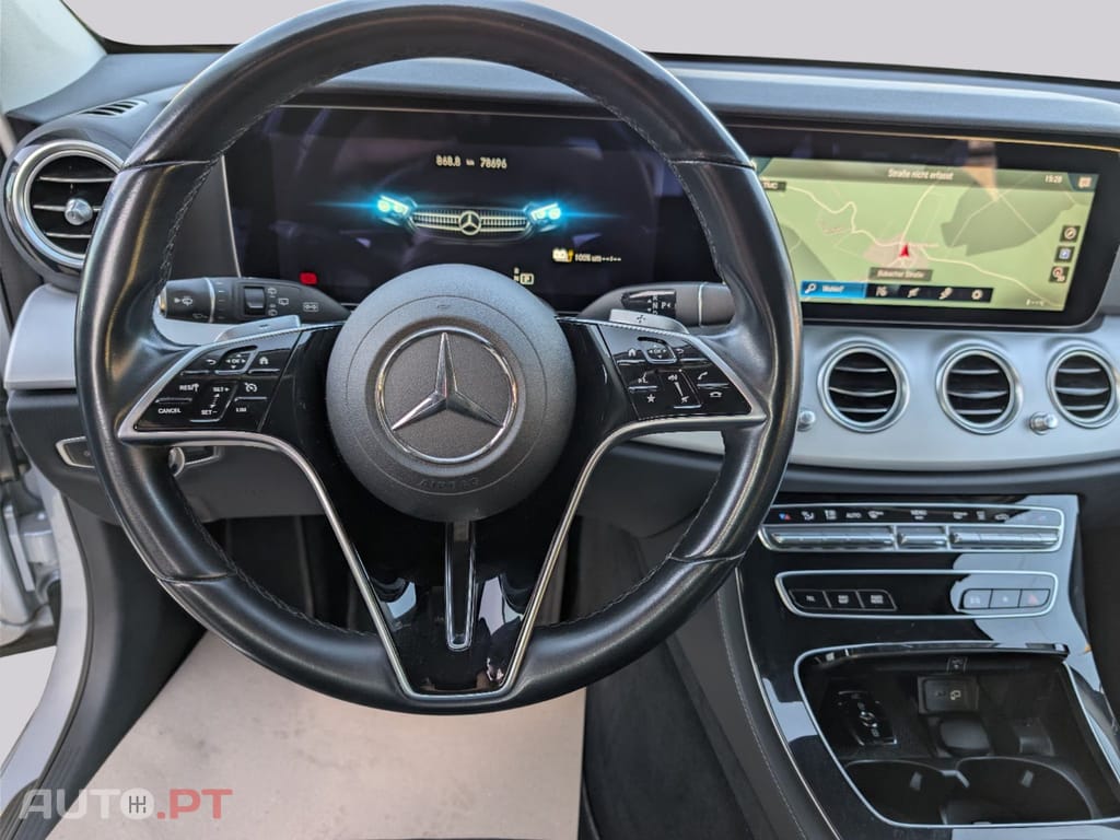 Mercedes-Benz E 300 e T-Modell Avantgarde I.V.A DEDUTIVEL
