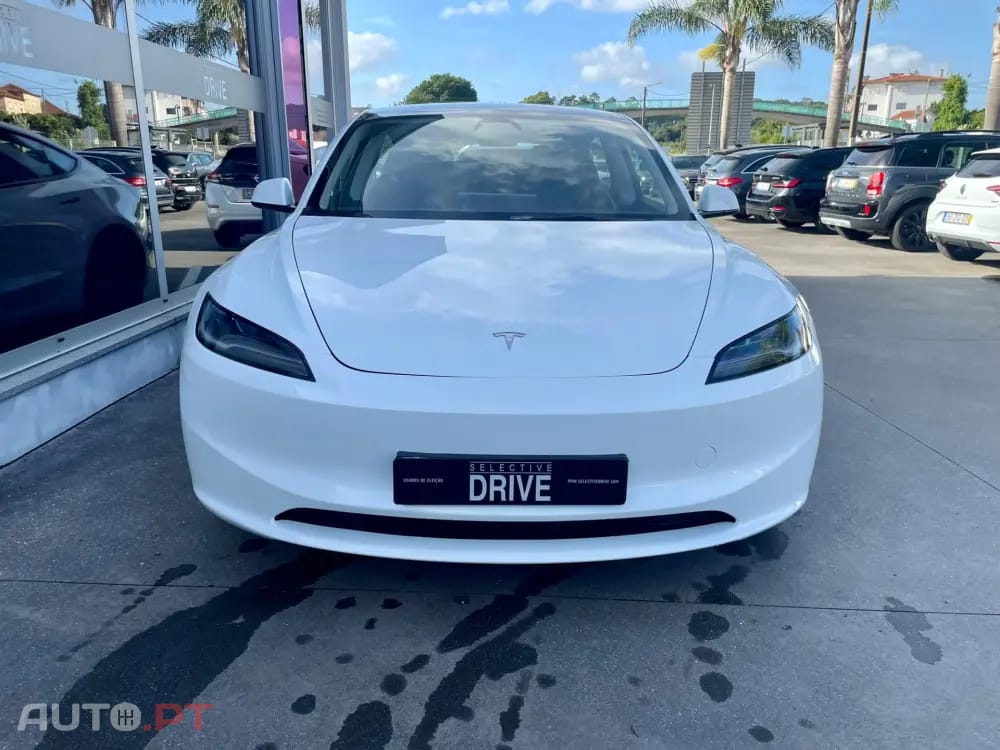 Tesla Model 3 Tração Traseira