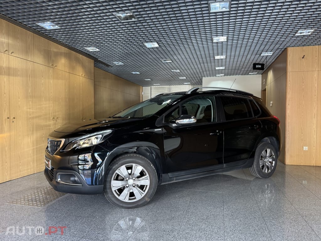 Peugeot 2008 1.2 PureTech Style