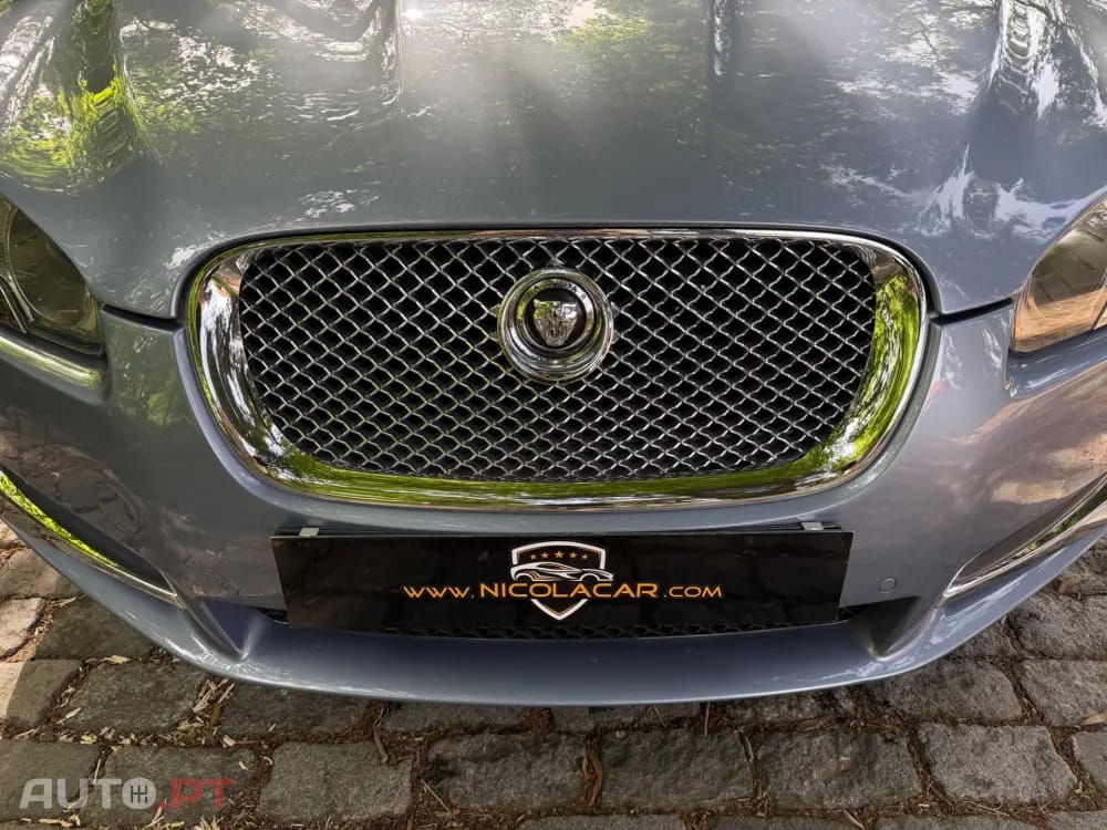 Jaguar XF 2.7 D V6 Premium Luxury