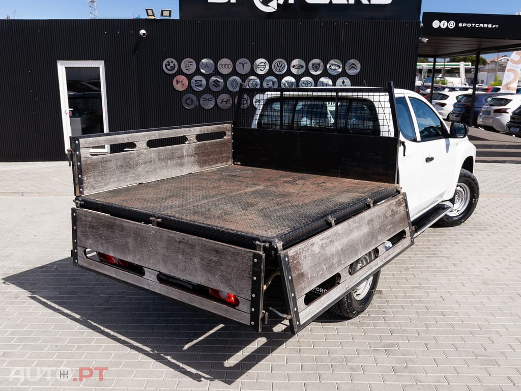 Mitsubishi L200 2.3 DI-D CD Invite Strakar Look 4WD