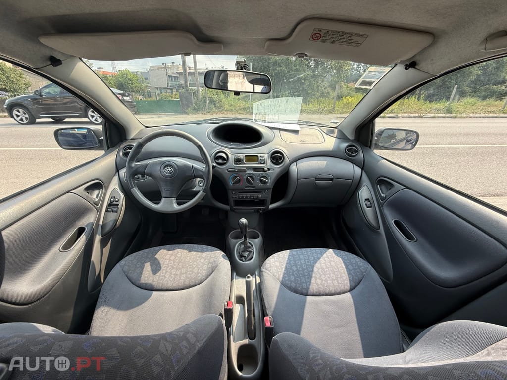 Toyota Yaris 1.0 Luna ABS