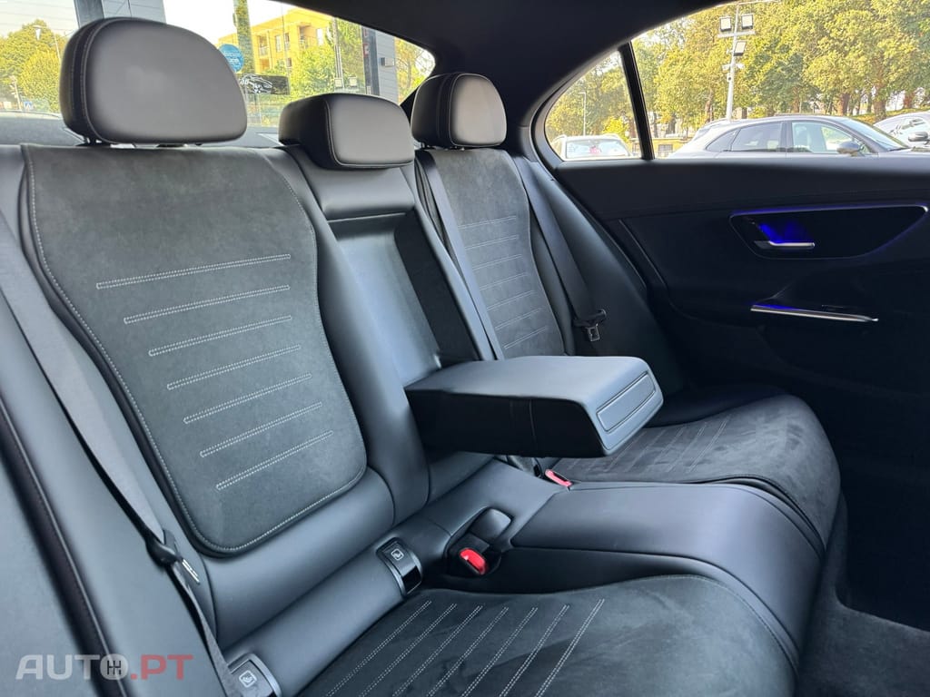Mercedes-Benz C 300 e AMG Line