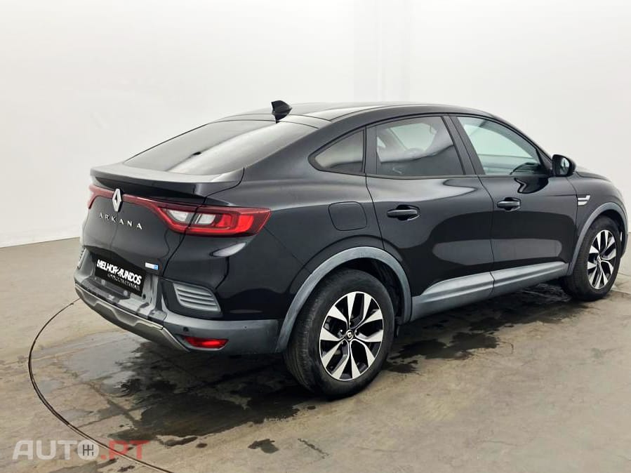 Renault Arkana 1.6 E-Tech Business
