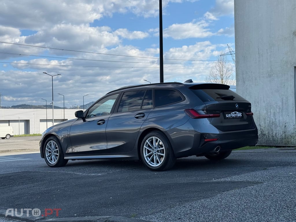 BMW 320 e Touring Corporate Edition Auto