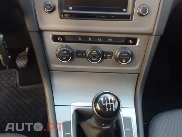 Volkswagen Golf 1.0 TSI Confortline