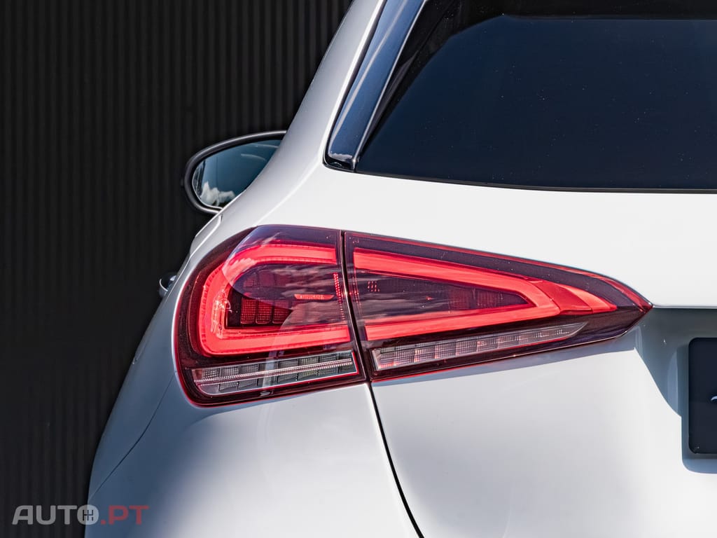 Mercedes-Benz A 180 d AMG Line PACK NIGHT
